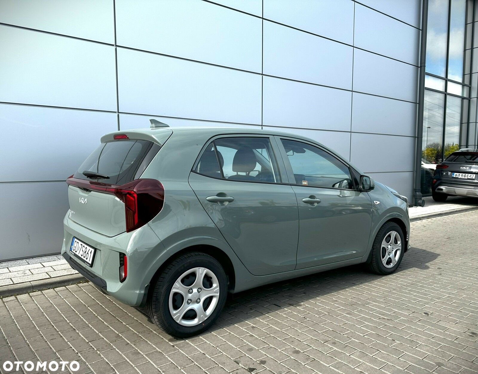 Kia Picanto - 8