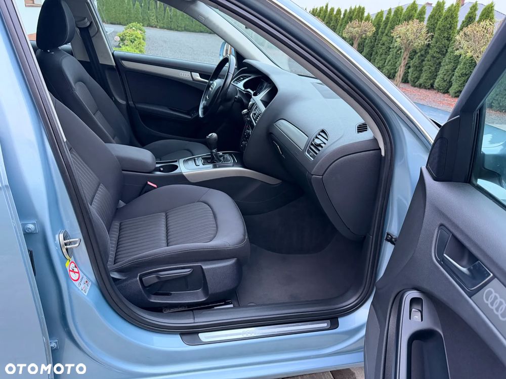 Audi A4 Limousine 1.8 TFSI Ambiente - 38