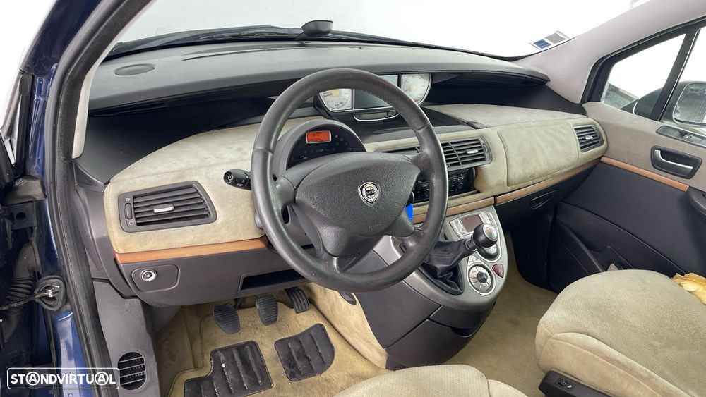 Lancia Phedra 2.0 M-jet Platino - 9