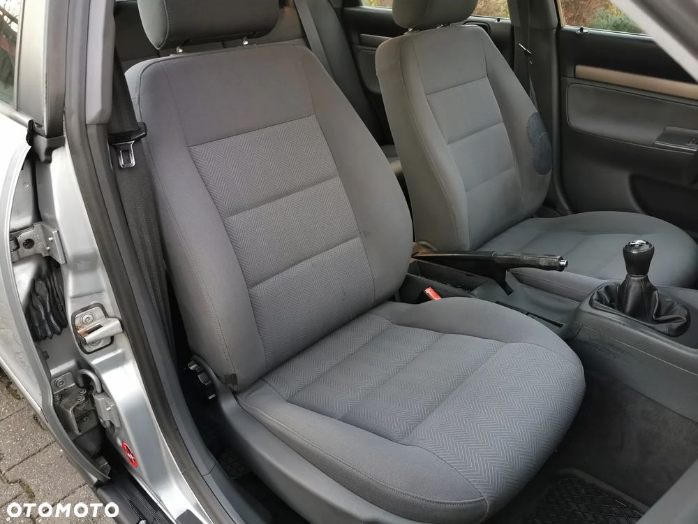 Audi A4 Limousine - 17