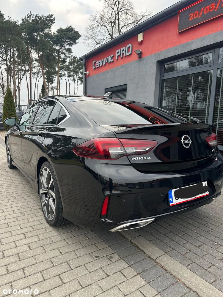 Opel Insignia 2.0 CDTI 4x4 GSi S&S - 12