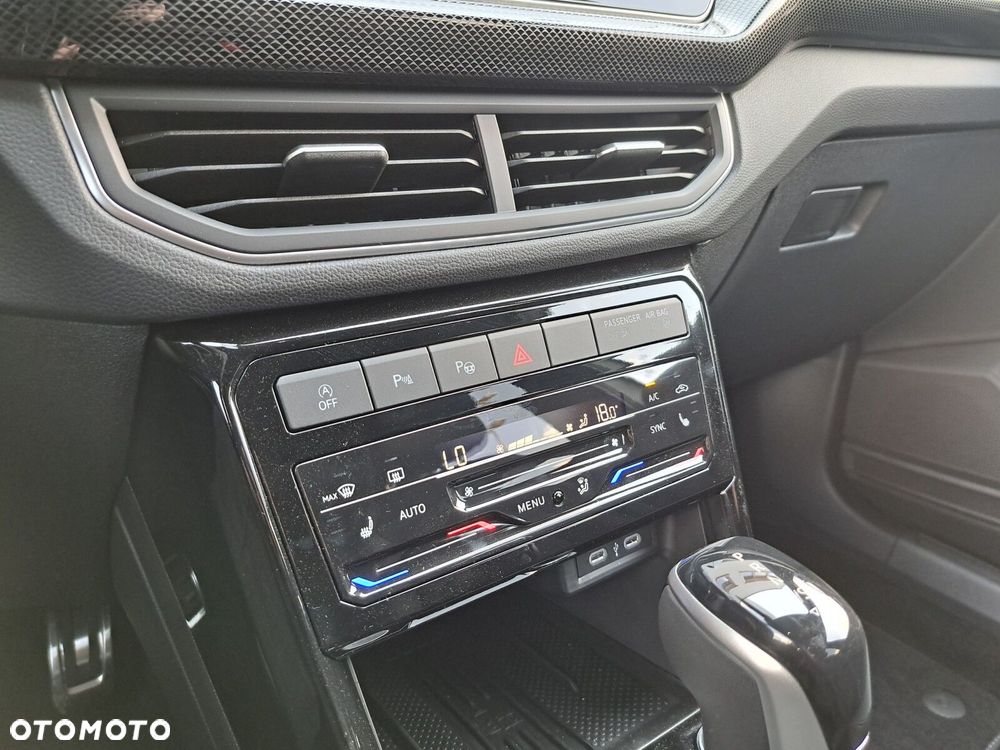 Volkswagen T-Cross 1.0 TSI R-Line Plus DSG - 16