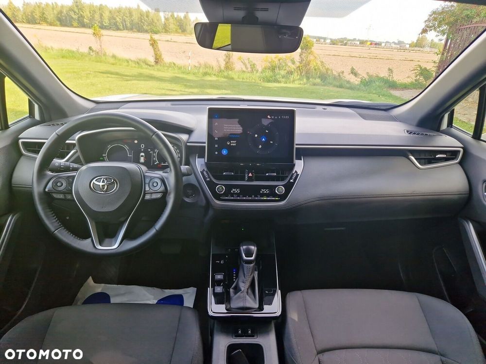 Toyota Corolla Cross - 9