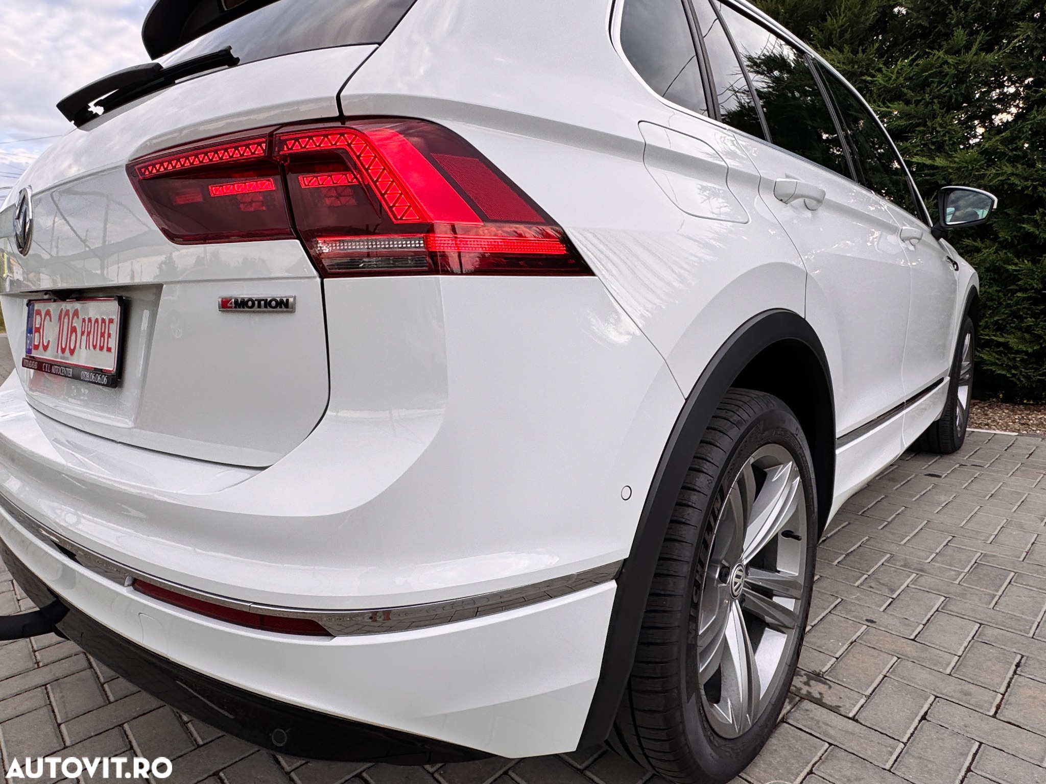 Volkswagen Tiguan 2.0 TDI SCR DSG 4Motion R-Line - 29