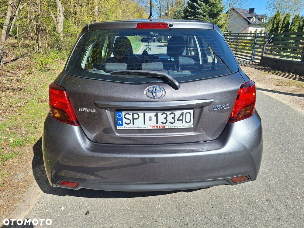 Toyota Yaris - 37
