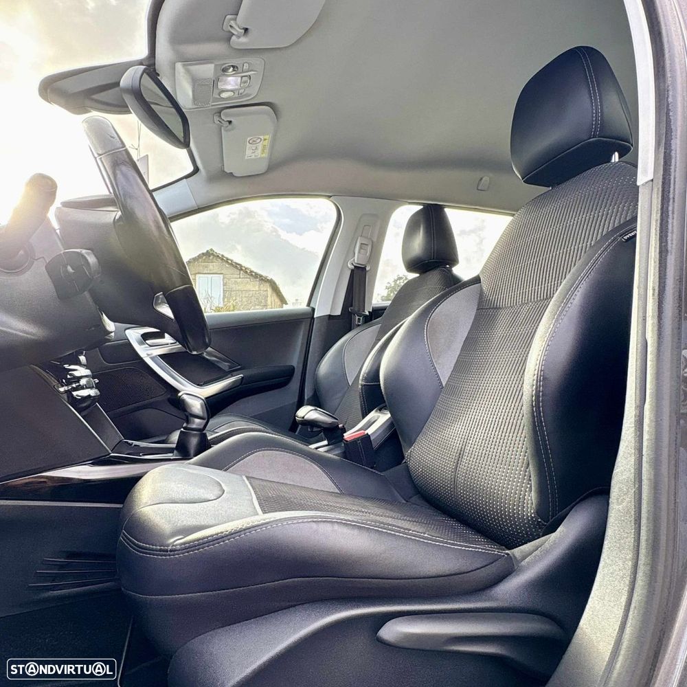 Peugeot 2008 1.5 BlueHDi Style - 20