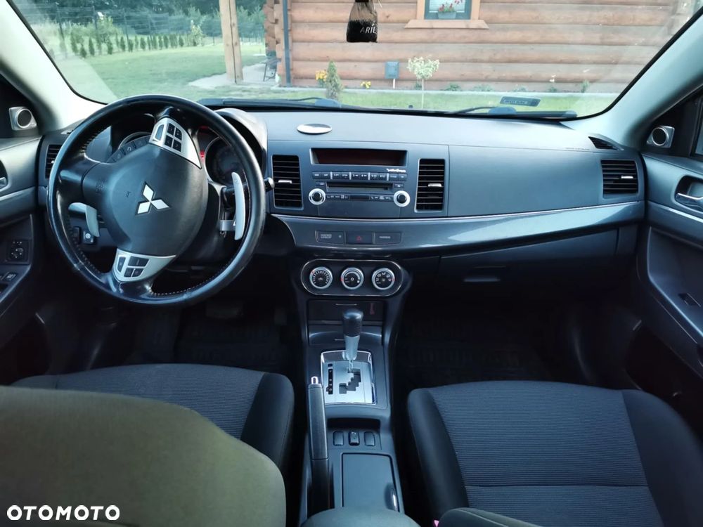 Mitsubishi Lancer - 4