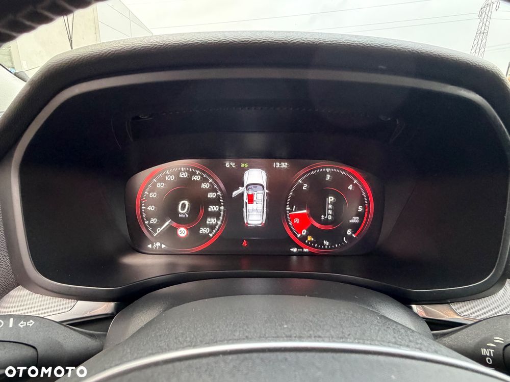 Volvo V60 Cross Country D4 AWD Geartronic Pro - 20