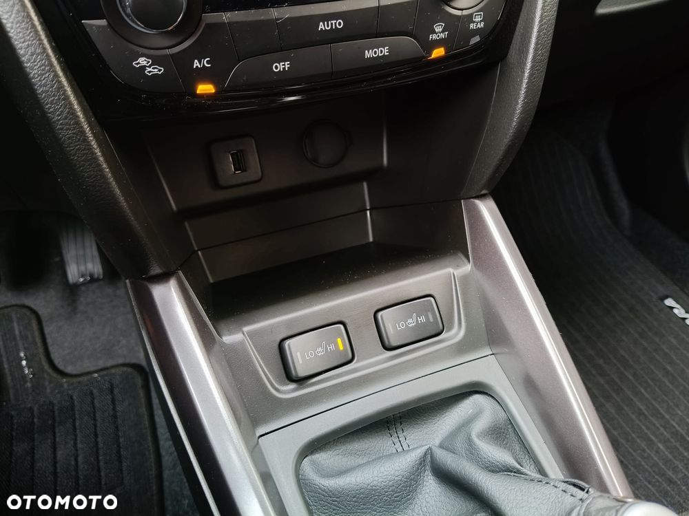 Suzuki Vitara 1.5 DualJet Hybrid Premium Plus 4WD AGS - 13
