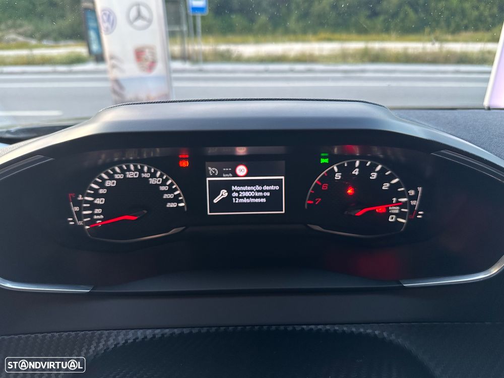 Peugeot 2008 BlueHDi 110 Active Pack - 22