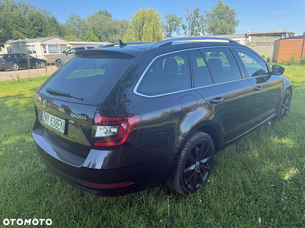 Skoda Octavia 1.6 TDI Style DSG - 2