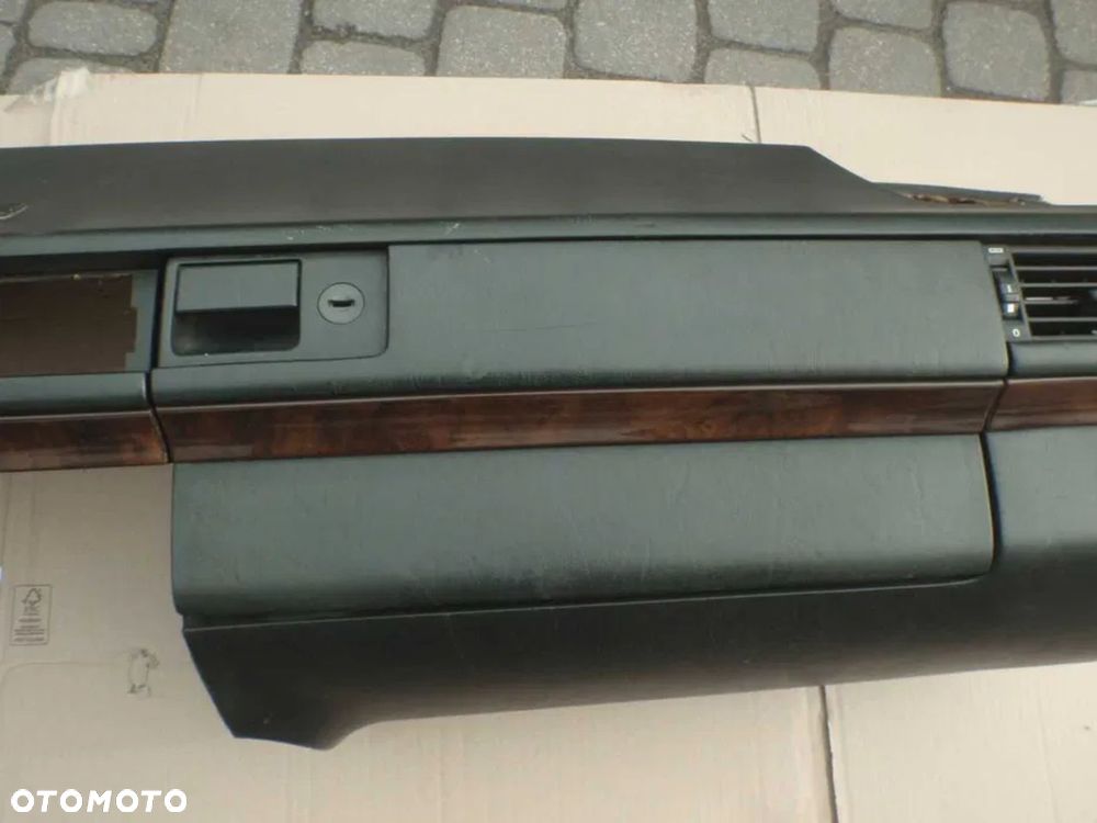 deska rozdzielacz kokpit konsola mercedes w 124 jak nowa - 2