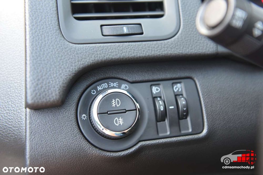 Opel Insignia - 35