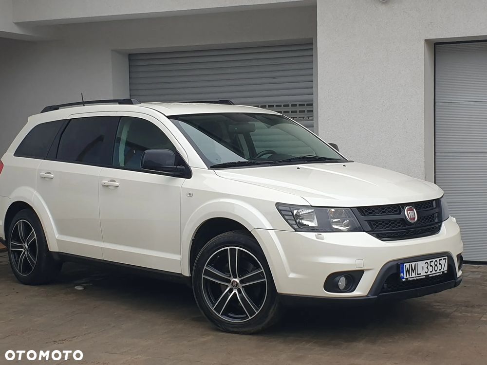 Fiat Freemont 2.0 Multijet 16V DPF Automatik Allrad Black Code - 1