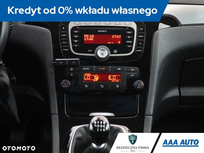 Ford S-Max - 14