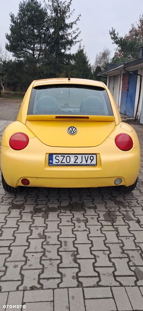 Volkswagen New Beetle - 10