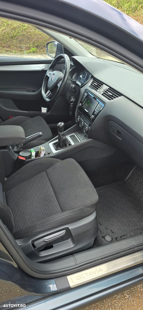 Skoda Octavia 2.0 TDI Style - 14