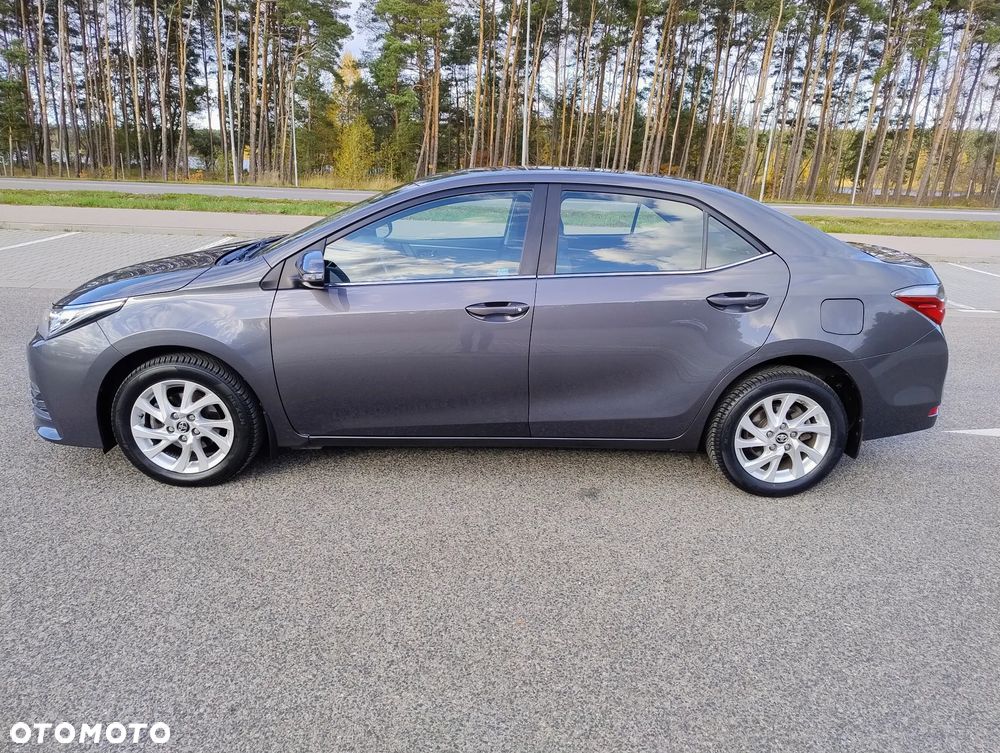 Toyota Corolla 1.6 Comfort - 16