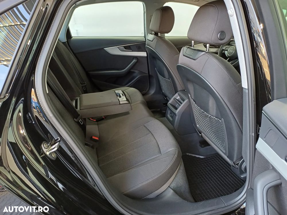 Audi A4 35 TFSI S tronic MHEV Advanced - 29