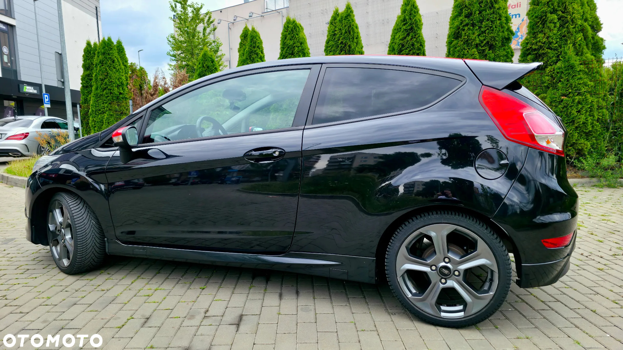 Ford Fiesta 1.0 EcoBoost S&S ST-LINE Black - 4