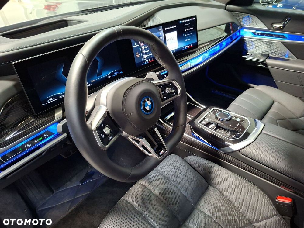 BMW Seria 7 - 10