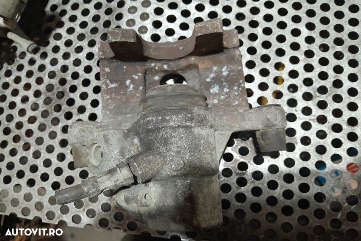 Etrier spate stanga Volvo V50 1 [2003 - 2011] wagon 2.0 D MT (136 hp) - 3