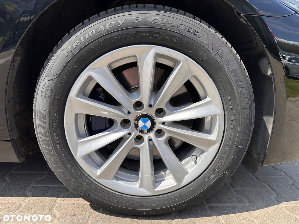 BMW Seria 5 520d xDrive - 15