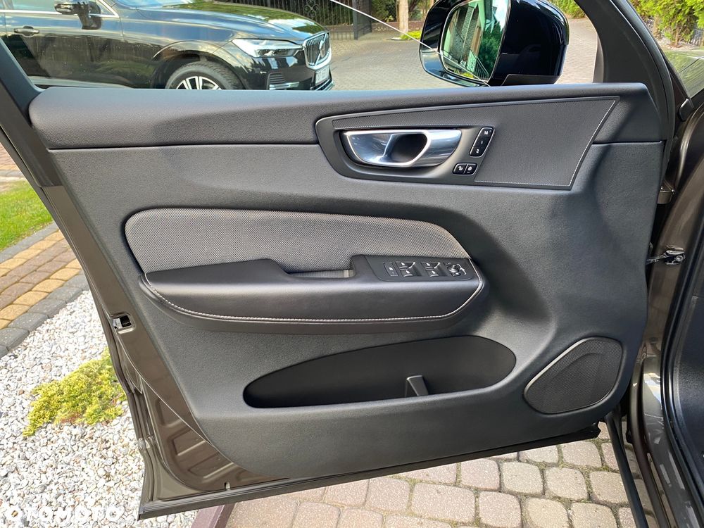 Volvo XC 60 B4 D Geartronic RDesign - 26