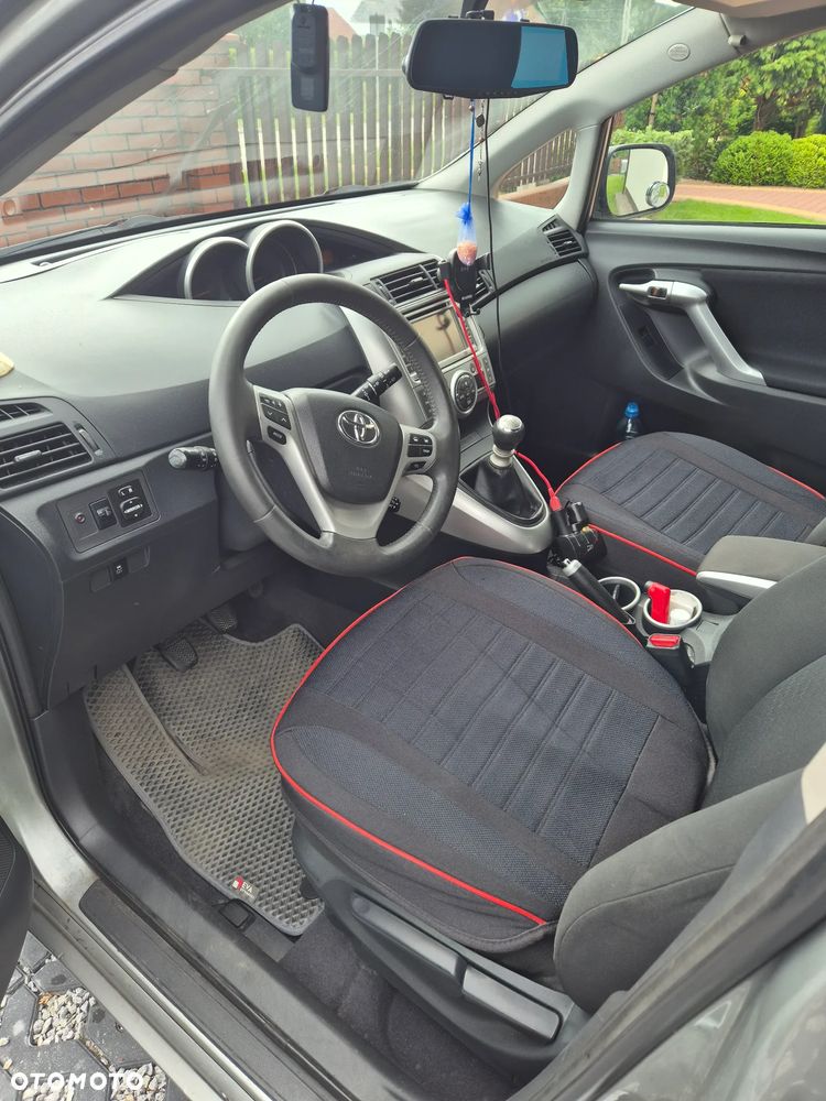 Toyota Verso - 10