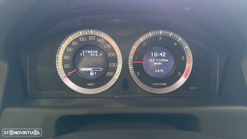 Volvo XC 60 D5 Summum - 12