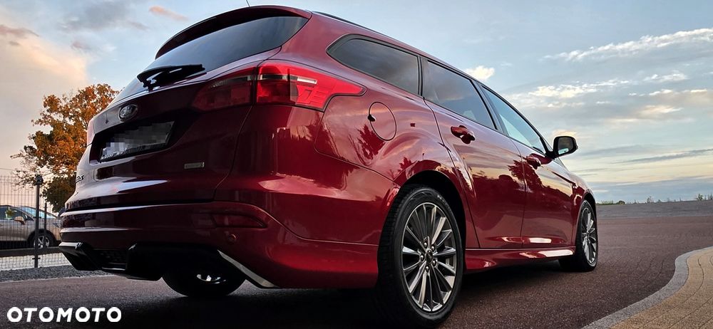 Ford Focus 1.0 EcoBoost ST-Line Red ASS - 11