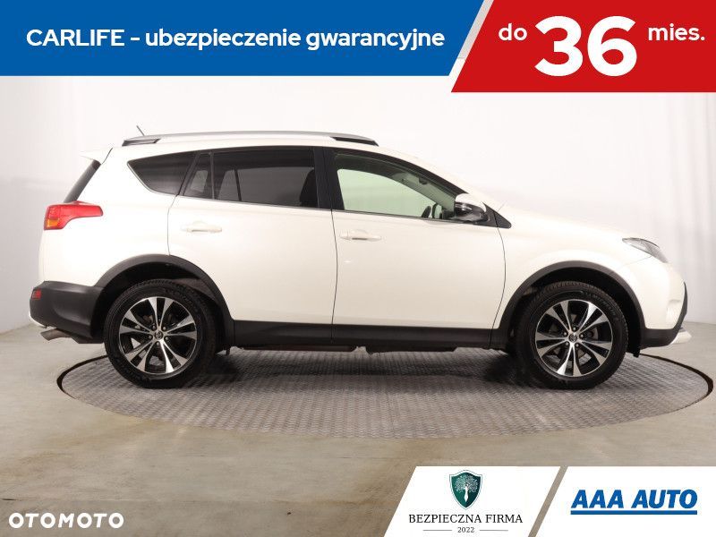 Toyota RAV4 - 8
