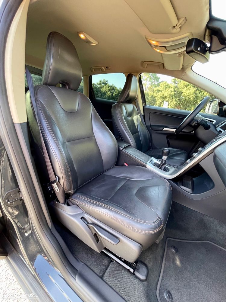 Volvo XC 60 2.0 D4 Summum Start/Stop - 12