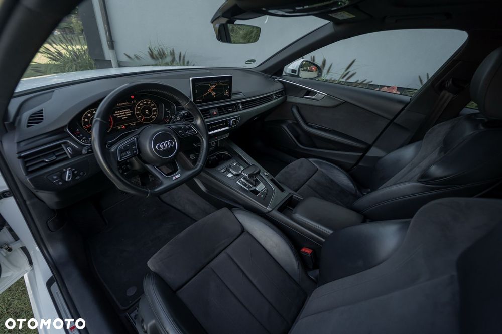 Audi A4 Avant - 25