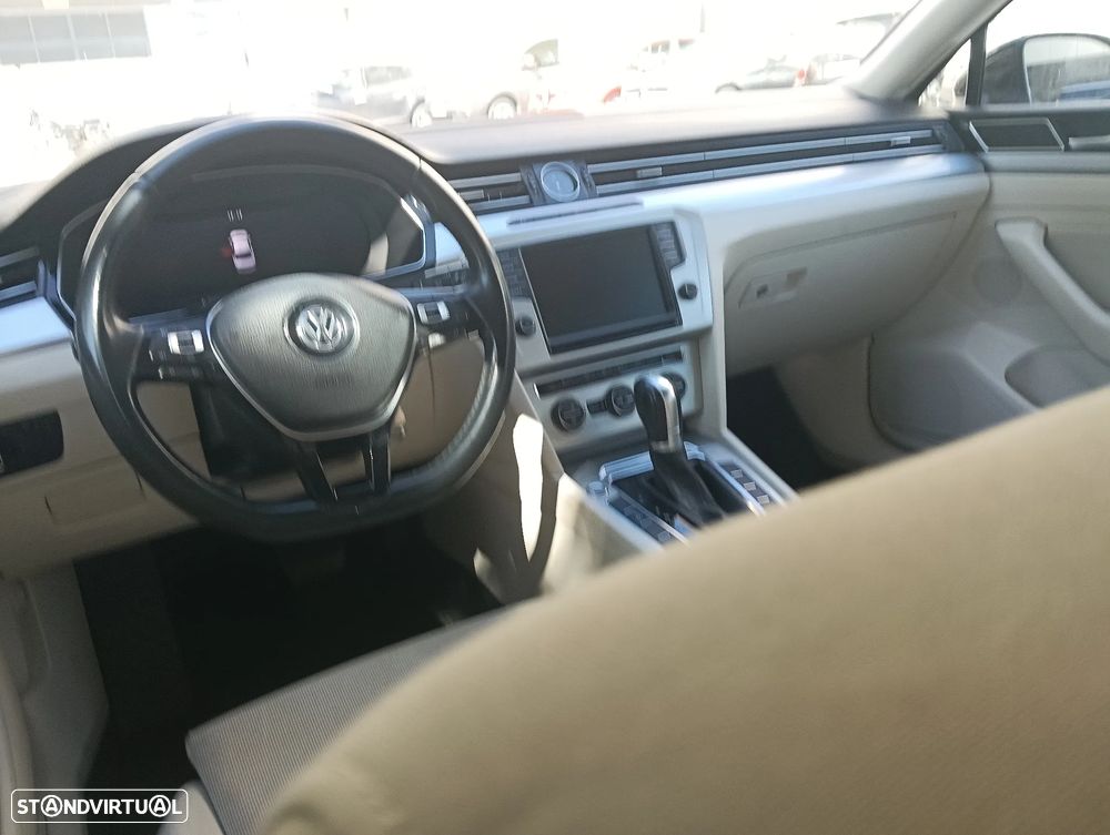 VW Passat 2.0 TDI Highline DSG - 19