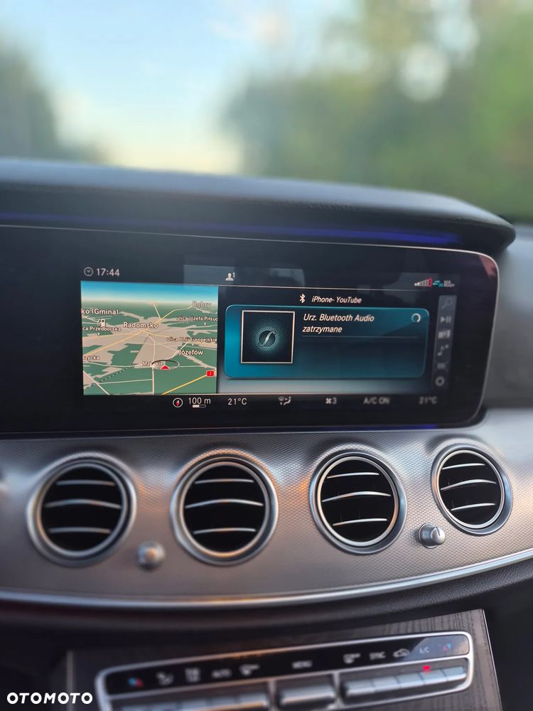 Mercedes-Benz Klasa E 220 d 9G-TRONIC AMG Line - 24