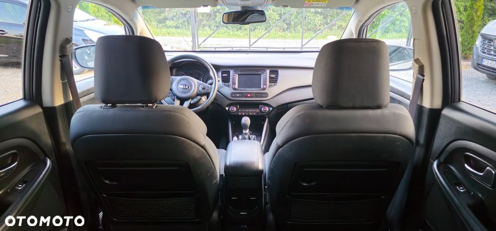 Kia Carens 1.7 CRDi L 7os - 13