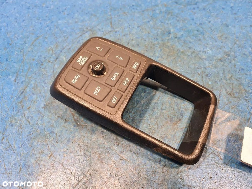 TOYOTA AVENSIS T25 LIFT PANEL NAWIGACJI 86820-20050 - 2