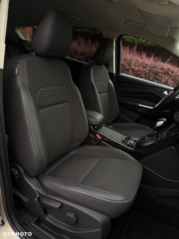 Ford Kuga 2.0 TDCi 4WD Titanium - 33