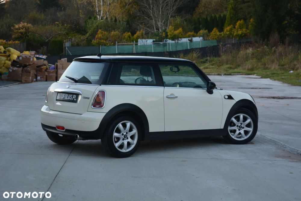 MINI Cooper Standard - 22