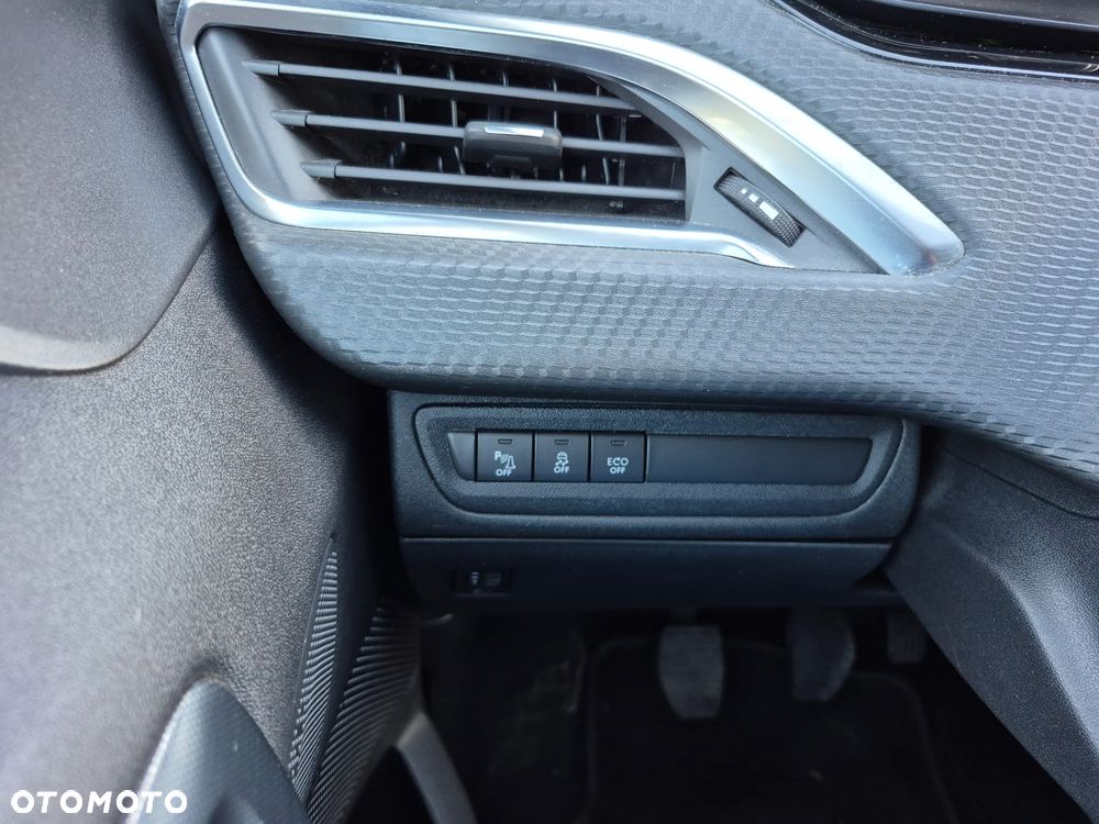 Peugeot 2008 1.6 BlueHDi Allure - 33