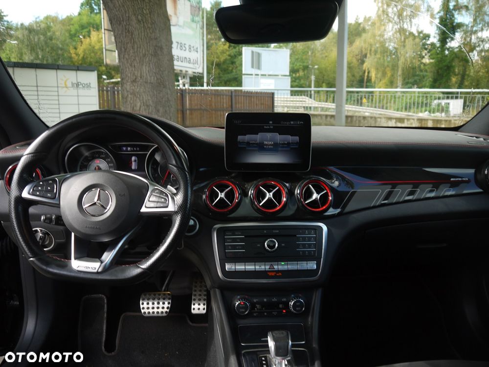 Mercedes-Benz CLA AMG 45 4-Matic - 12