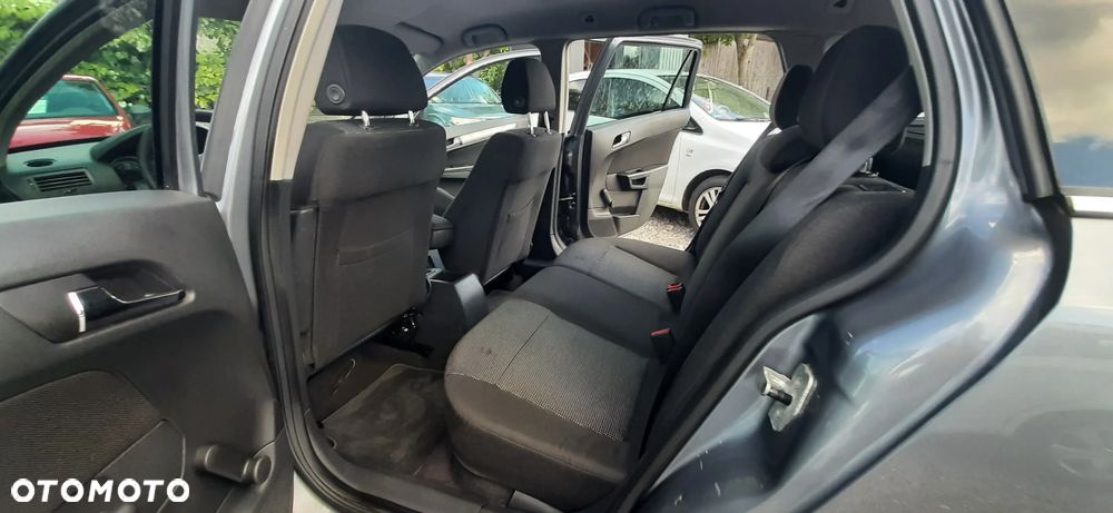 Opel Astra - 37