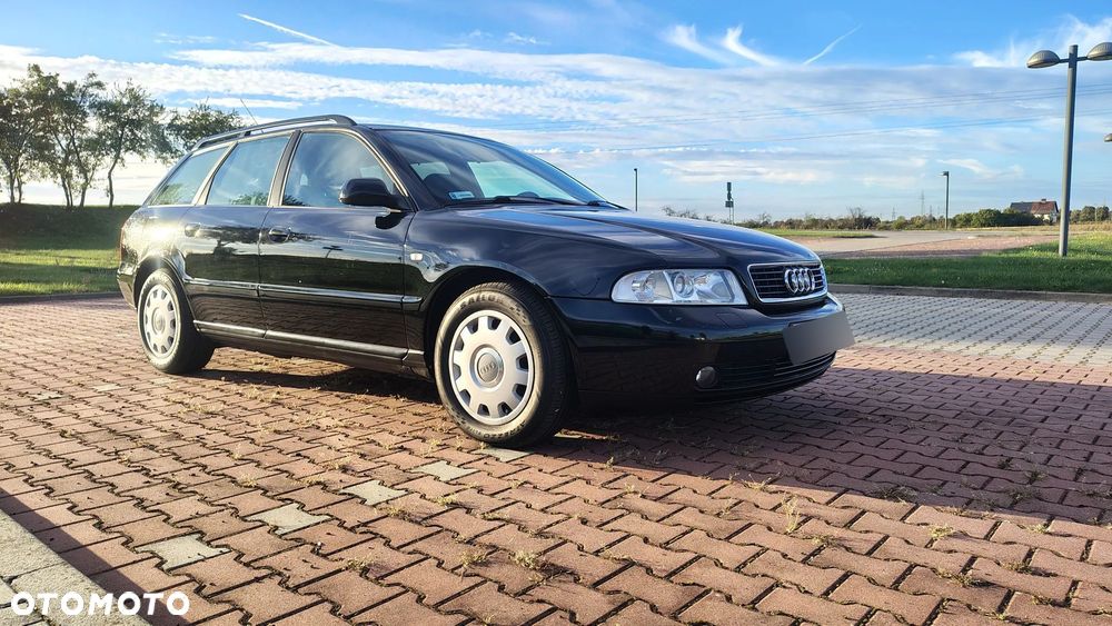 Audi A4 Avant 1.8 - 12
