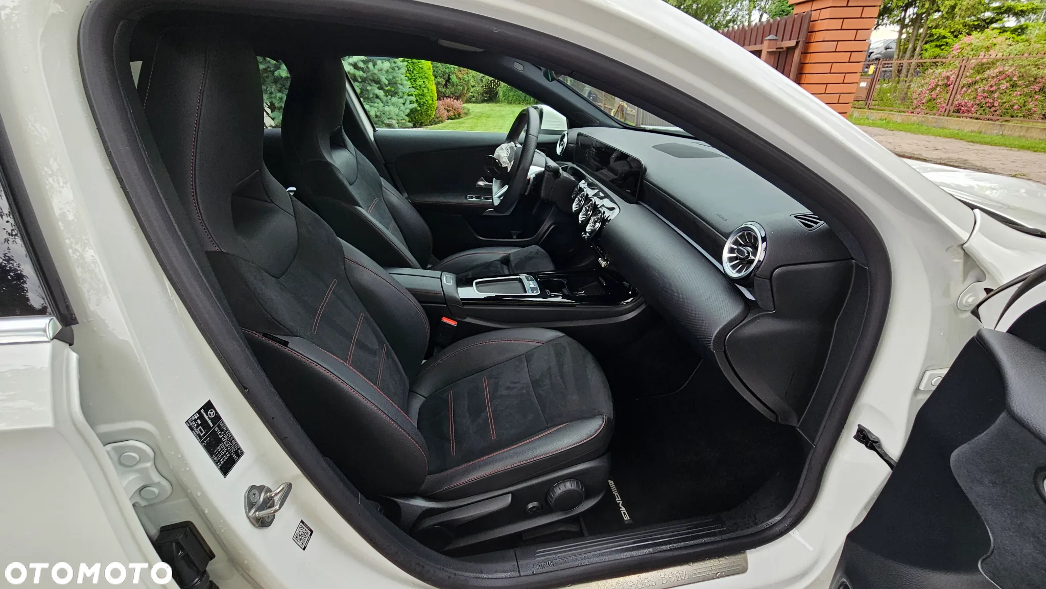 Mercedes-Benz Klasa A 220 4-Matic AMG Line 7G-DCT - 23