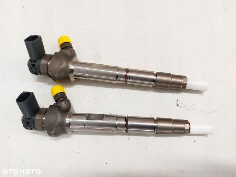 SKODA SUPERB 3 III 2.0 TDI 190 KM WTRYSKIWACZ WTRYSK PALIWA 0445110471 - 3