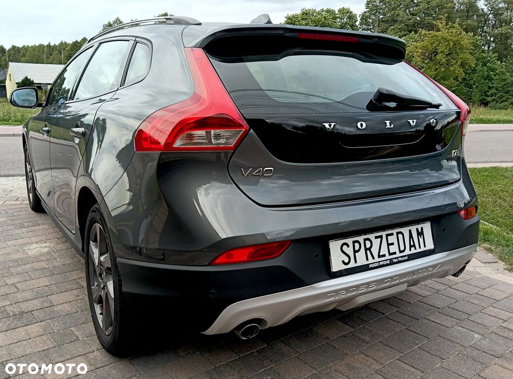 Volvo V40 Cross Country D3 Momentum - 6