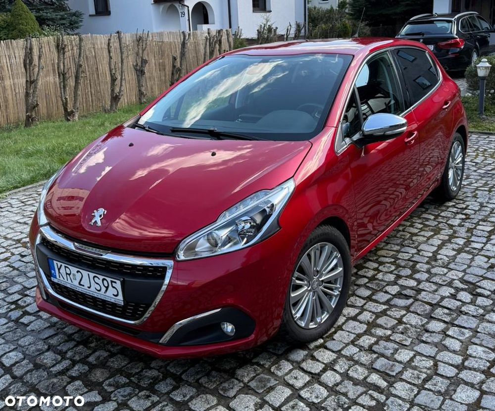 Peugeot 208 1.2 PureTech GPF Allure S&S - 1