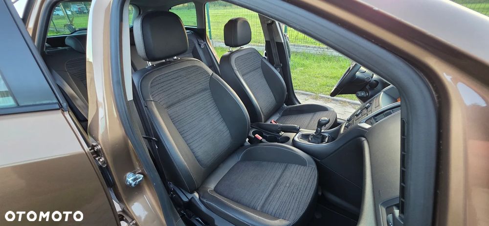 Opel Astra 1.4 Turbo Edition - 19