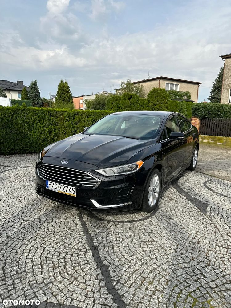 Ford Mondeo 2.0 Hybrid Titanium - 2